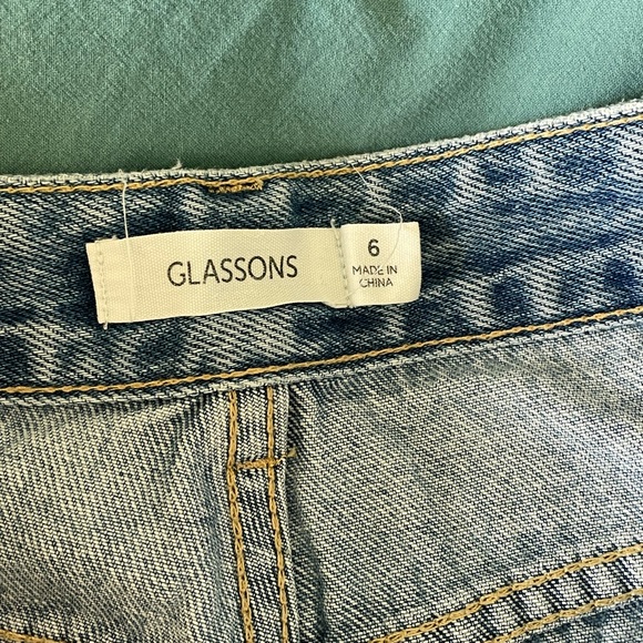 Glassons straight leg jeans - Picture 2 of 2